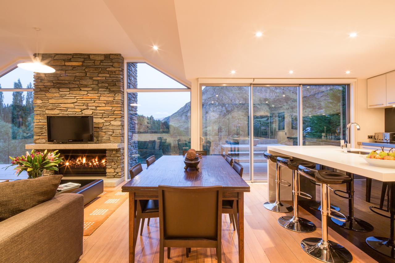 Riverview Retreat Holiday Home By Majordomo Queenstown Habitación foto
